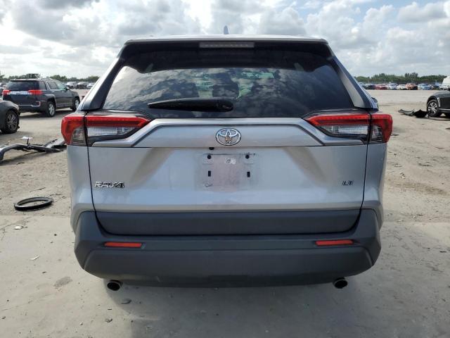 Photo 6 from auction – 2019 TOYOTA RAV4 LE with VIN JTMH1RFV5KD516860