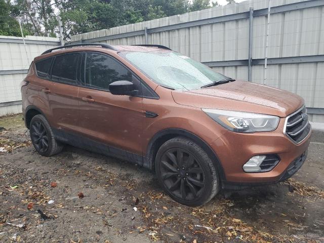 Photo 4 from auction – 2017 FORD ESCAPE SE with VIN 1FMCU0GD0HUC18305