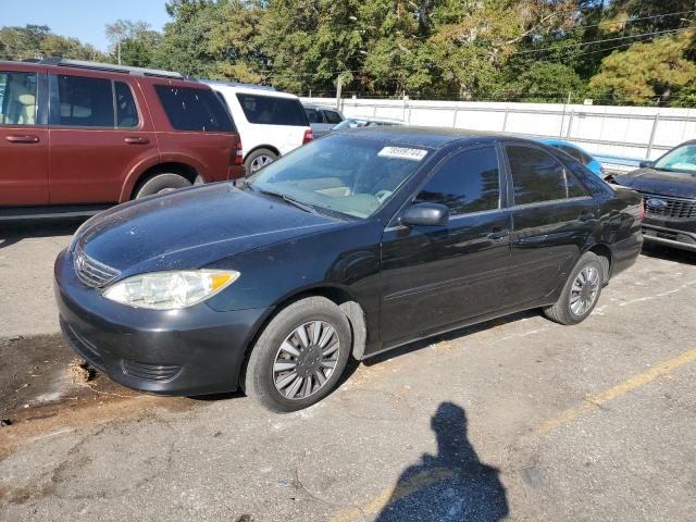TOYOTA CAMRY LE 2005 with VIN 4T1BE32K85U392005 - Photo from auction