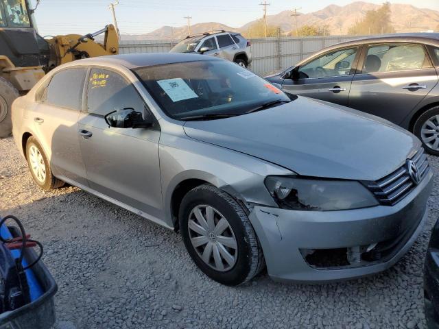 Photo 4 from auction – 2012 VOLKSWAGEN PASSAT S with VIN 1VWAP7A33CC005176