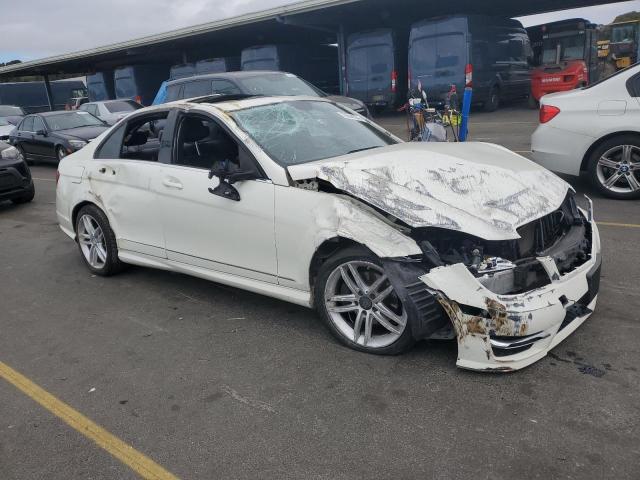 Photo 4 from auction – 2012 MERCEDES-BENZ C 300 4MAT with VIN WDDGF8BB2CA723069