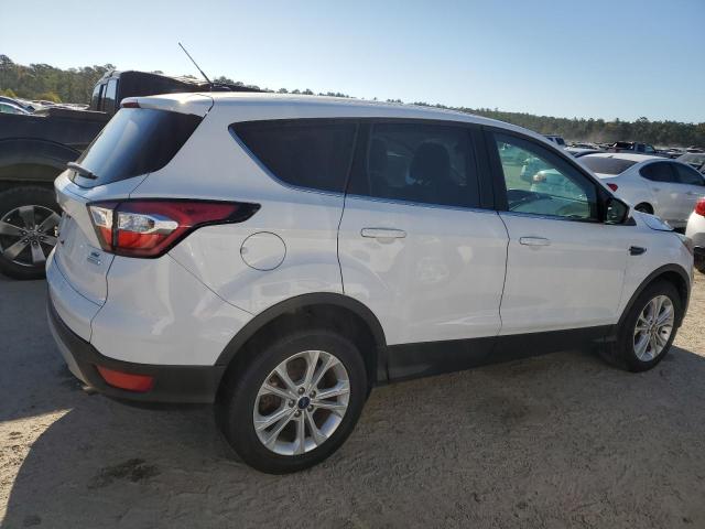 Photo 3 from auction – 2017 FORD ESCAPE SE with VIN 1FMCU0GD2HUC55436