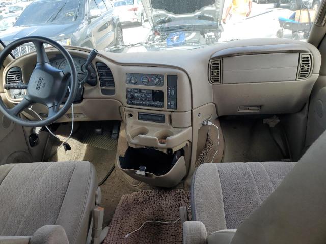 Photo 8 from auction – 2000 GMC SAFARI XT with VIN 1GKDM19W7YB523894
