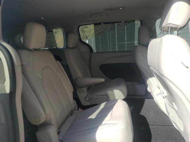 Photo 11 from auction – 2017 CHRYSLER PACIFICA T with VIN 2C4RC1BGXHR704092