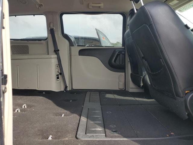 Photo 11 from auction – 2013 CHRYSLER TOWN & COU with VIN 2C4RC1BG3DR801628