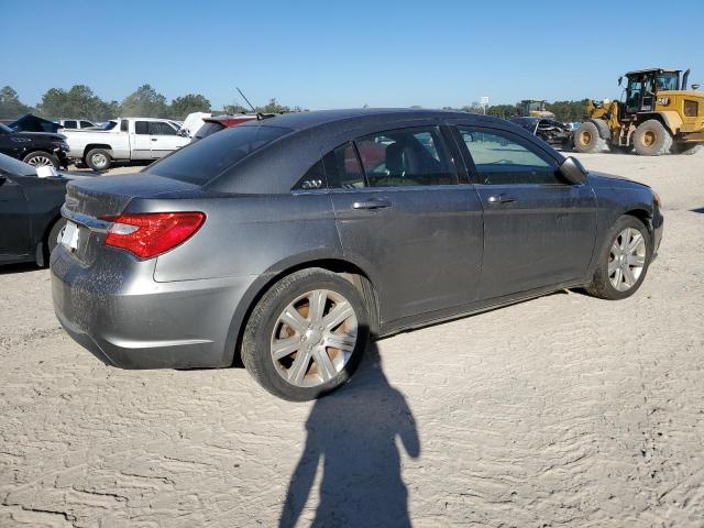 Photo 3 from auction – 2013 CHRYSLER 200 LX with VIN 1C3CCBAB6DN698157