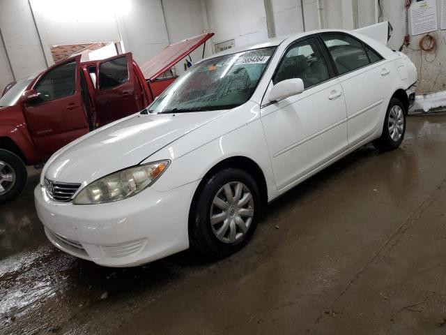 TOYOTA CAMRY LE 2006 with VIN 4T1BE32K66U647249 - Photo from auction