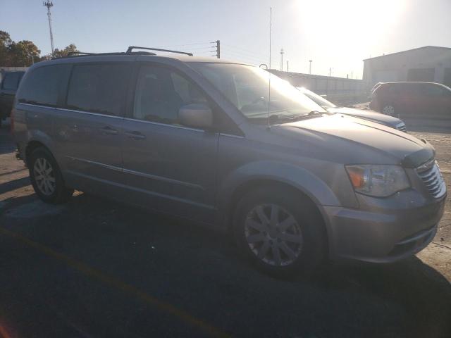 Photo 4 from auction – 2016 CHRYSLER TOWN & COU with VIN 2C4RC1BG6GR215378