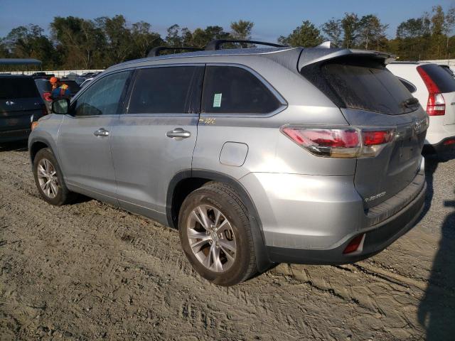 Photo 2 from auction – 2015 TOYOTA HIGHLANDER with VIN 5TDJKRFHXFS218176