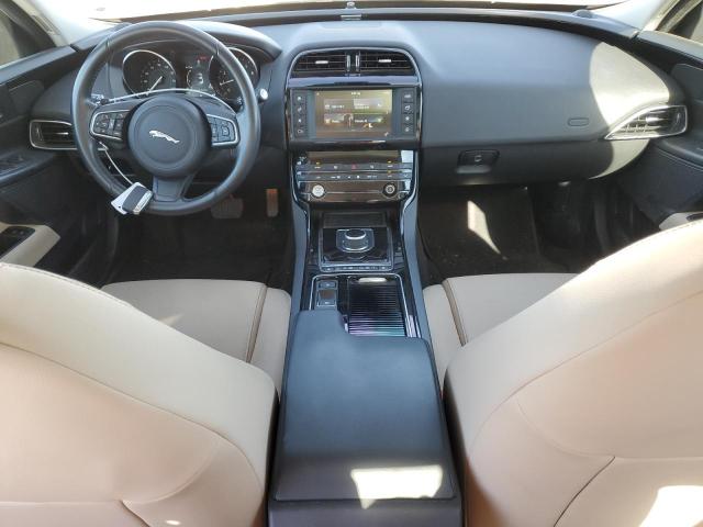 Photo 8 from auction – 2018 JAGUAR XE with VIN SAJAR4FX1JCP35948