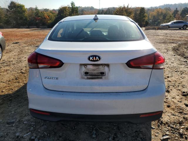 Photo 6 from auction – 2018 KIA FORTE LX with VIN 3KPFL4A77JE174404