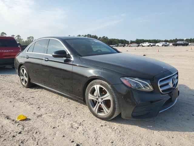 Photo 4 from auction – 2017 MERCEDES-BENZ E 300 with VIN WDDZF4JB0HA172778