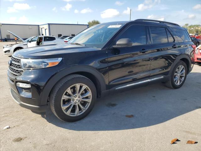 FORD EXPLORER X 2022 with VIN 1FMSK7DH7NGC08544 - Photo from auction