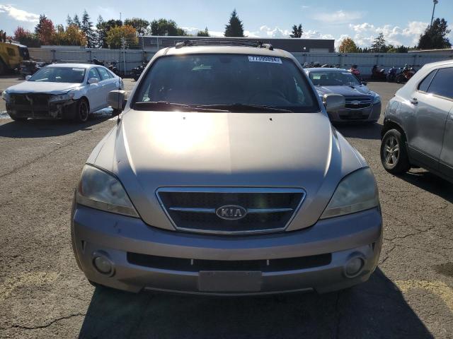 Photo 5 from auction – 2004 KIA SORENTO EX with VIN KNDJD733945308462