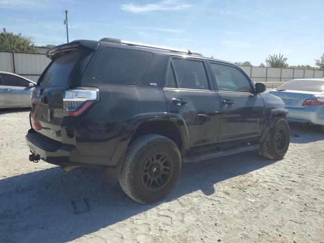 Photo 3 from auction – 2020 TOYOTA 4RUNNER SR with VIN JTEZU5JR8L5218924