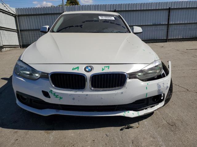 Photo 5 from auction – 2016 BMW 320 I with VIN WBA8E1G53GNU10443