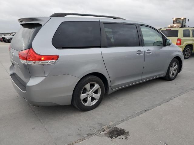 Photo 3 from auction – 2011 TOYOTA SIENNA LE with VIN 5TDKK3DC5BS077925