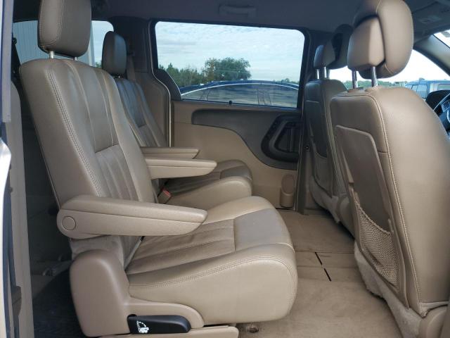 Photo 11 from auction – 2013 CHRYSLER TOWN & COU with VIN 2C4RC1CG2DR769821