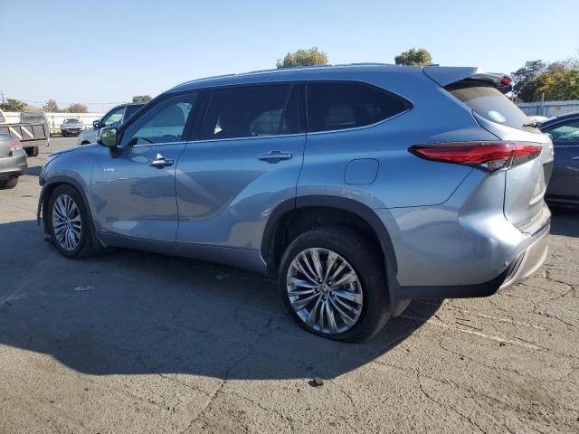 Photo 2 from auction – 2021 TOYOTA HIGHLANDER with VIN 5TDEBRCH0MS065990