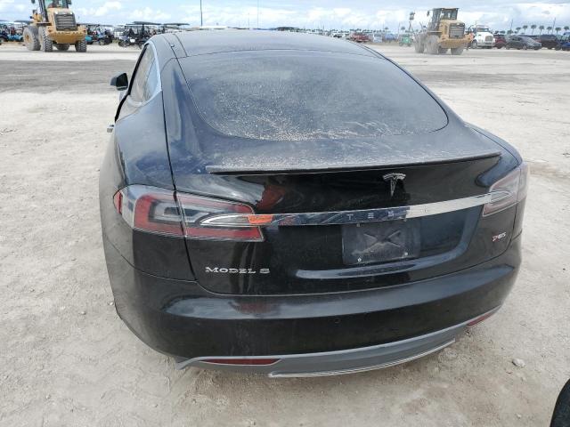 Photo 6 from auction – 2014 TESLA MODEL S with VIN 5YJSA1H17EFP30151