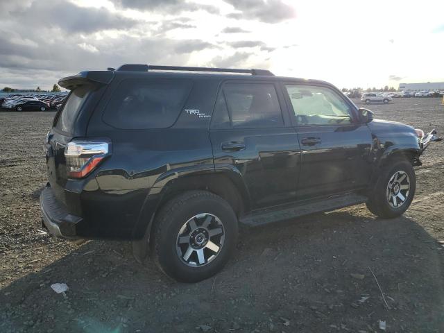 Photo 3 from auction – 2024 TOYOTA 4RUNNER SR with VIN JTEPU5JR5R6285930