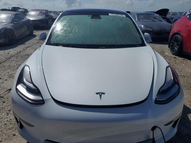 Photo 5 from auction – 2018 TESLA MODEL 3 with VIN 5YJ3E1EB8JF081850