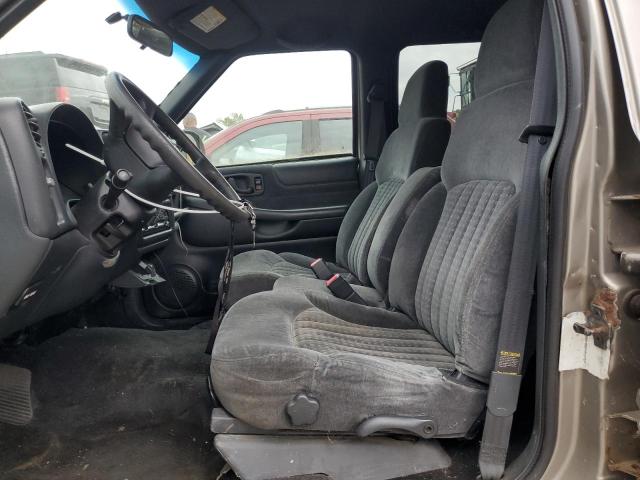 Photo 7 from auction – 2001 CHEVROLET BLAZER with VIN 1GNDT13W91K236304