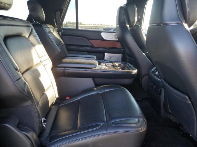Photo 11 from auction – 2018 LINCOLN NAVIGATOR with VIN 5LMJJ3LT1JEL08137