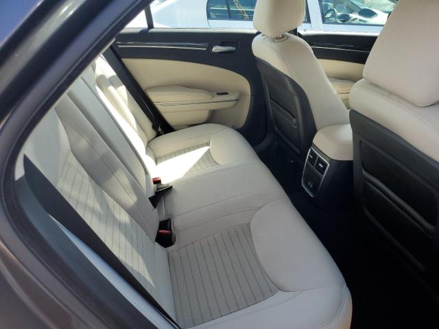Photo 10 from auction – 2019 CHRYSLER 300 TOURIN with VIN 2C3CCAAG9KH568837