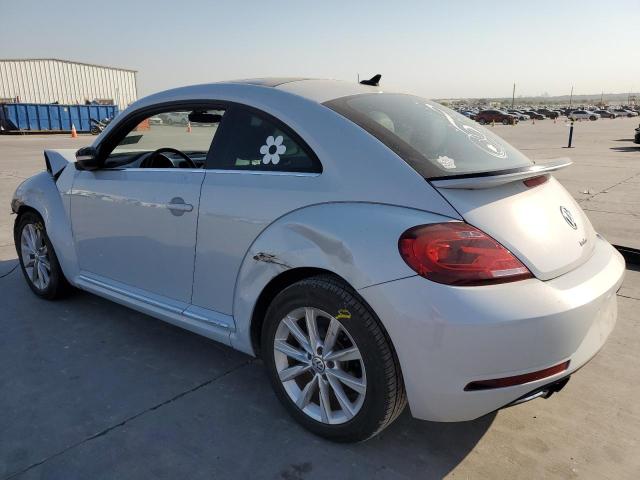 Photo 2 from auction – 2018 VOLKSWAGEN BEETLE SE with VIN 3VWJD7AT7JM701754