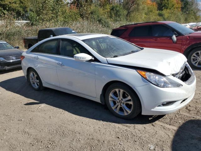 Photo 4 from auction – 2013 HYUNDAI SONATA SE with VIN 5NPEC4AC5DH561977