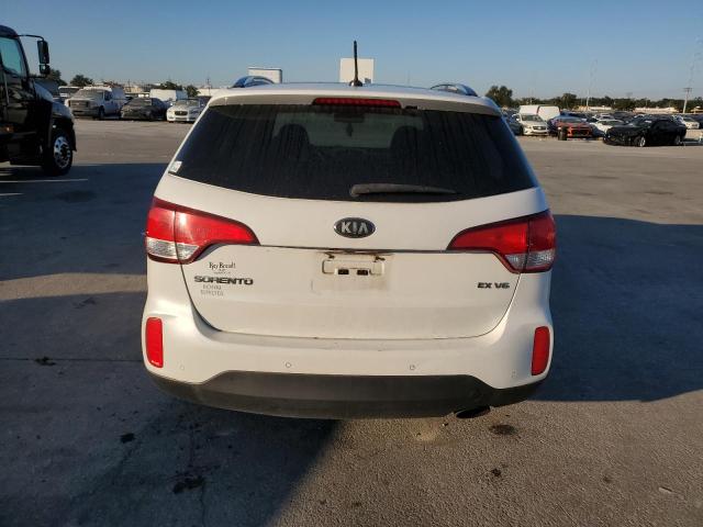 Photo 6 from auction – 2015 KIA SORENTO EX with VIN 5XYKU4A74FG613175