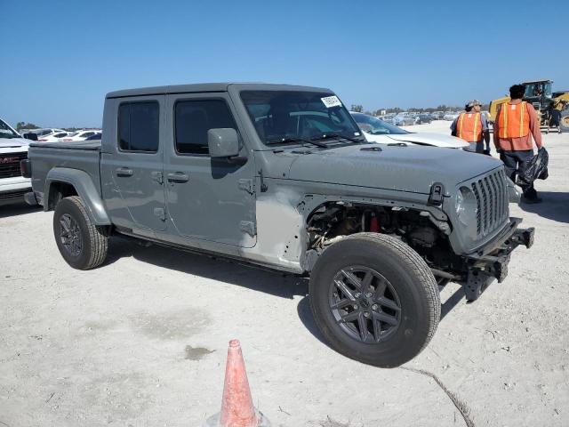 Photo 4 from auction – 2020 JEEP GLADIATOR with VIN 1C6JJTAG1LL199780