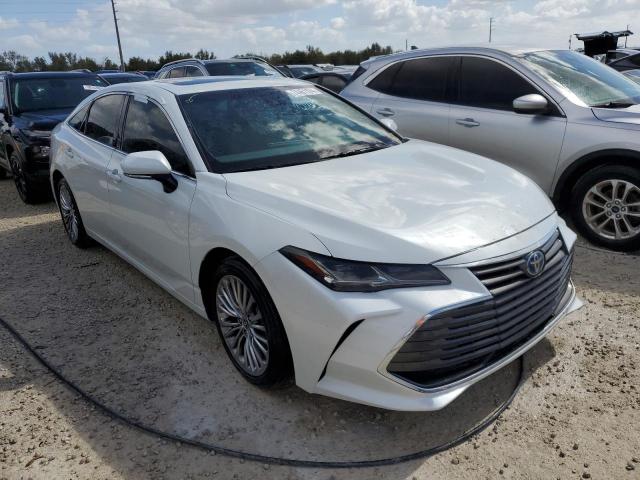 Photo 4 from auction – 2022 TOYOTA AVALON LIM with VIN 4T1CA1AB4NU013698