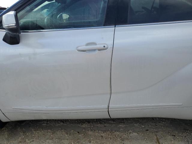 Photo 13 from auction – 2022 TOYOTA HIGHLANDER with VIN 5TDFZRBH7NS184087