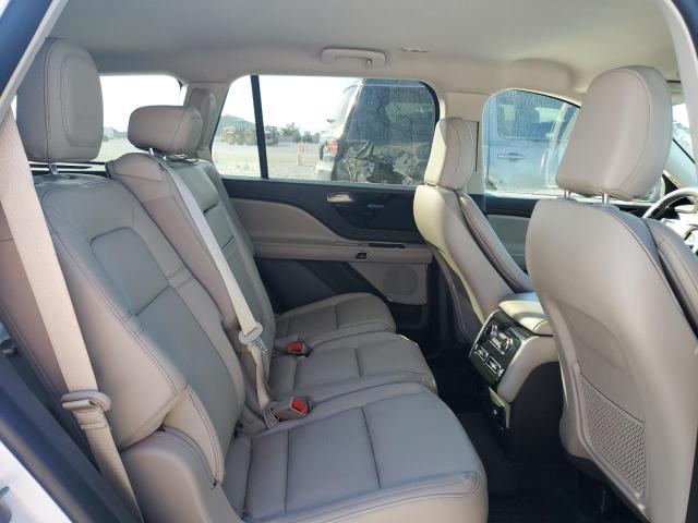 Photo 11 from auction – 2021 LINCOLN AVIATOR with VIN 5LM5J6WC8MGL19272