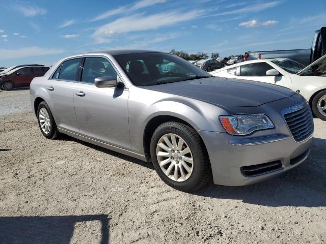 Photo 4 from auction – 2014 CHRYSLER 300 with VIN 2C3CCAAGXEH222381