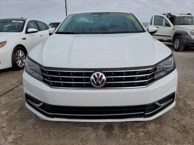 Photo 5 from auction – 2018 VOLKSWAGEN PASSAT SE with VIN 1VWBA7A33JC044420