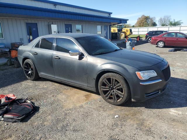 Photo 4 from auction – 2013 CHRYSLER 300 with VIN 2C3CCAAG1DH573422