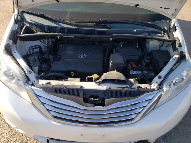 Photo 12 from auction – 2011 TOYOTA SIENNA XLE with VIN 5TDDK3DC1BS010778