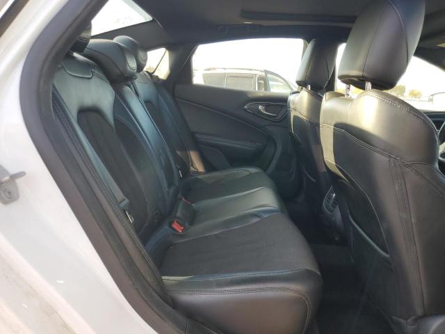 Photo 10 from auction – 2015 CHRYSLER 200 S with VIN 1C3CCCDG0FN544009