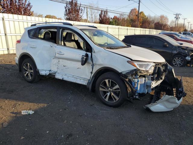 Photo 4 from auction – 2018 TOYOTA RAV4 ADVEN with VIN JTMRFREV3JJ185347