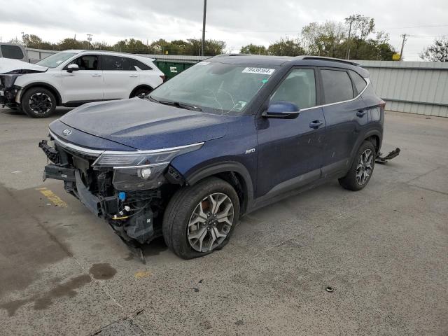 KIA SELTOS EX 2021 with VIN KNDERCAAXM7174336 - Photo from auction