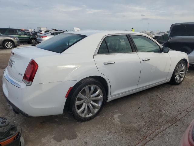Photo 3 from auction – 2018 CHRYSLER 300 LIMITE with VIN 2C3CCAEGXJH324316