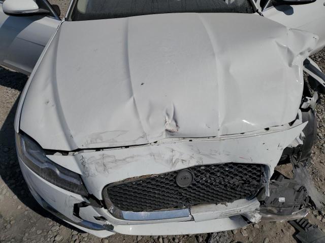 Photo 11 from auction – 2019 JAGUAR XF PREMIUM with VIN SAJBJ4FX0KCY76653