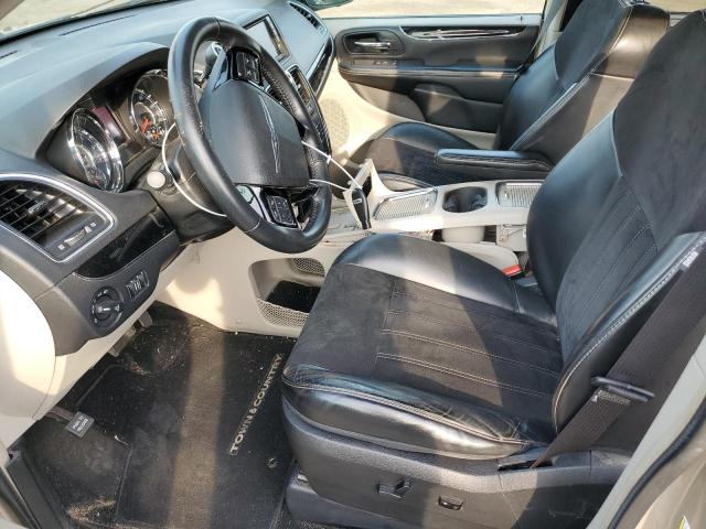 Photo 7 from auction – 2016 CHRYSLER TOWN & COU with VIN 2C4RC1JGXGR232363