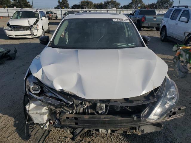 Photo 5 from auction – 2017 NISSAN SENTRA SR with VIN 3N1CB7AP7HY281049