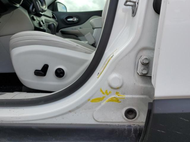 Photo 13 from auction – 2019 JEEP CHEROKEE L with VIN 1C4PJLDBXKD264959