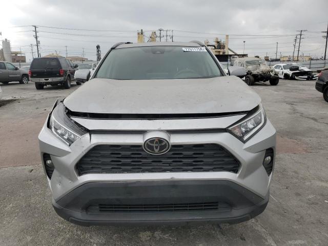 Photo 5 from auction – 2019 TOYOTA RAV4 XLE with VIN 2T3W1RFV4KC017334