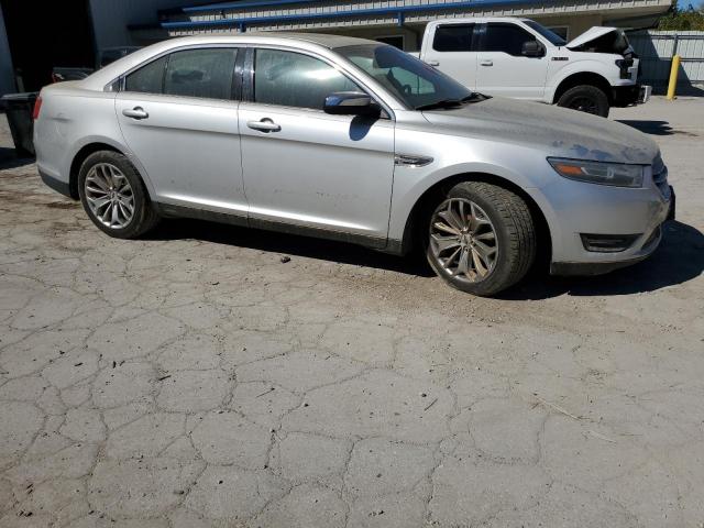 Photo 4 from auction – 2015 FORD TAURUS LIM with VIN 1FAHP2F82FG123862